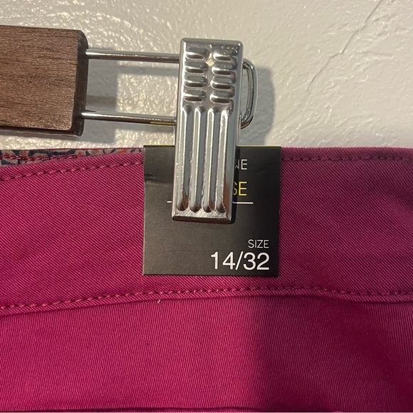 Stitch Fix 151 Berry Pink cuffed mid rise shorts size 14 - Picture 7 of 11